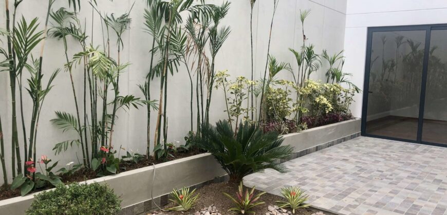 ESPECTACULAR DEPARTAMENTO DE ESTRENO EN PRIMER PISO CON TERRAZA Y JARDÍN