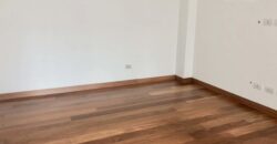 ESPECTACULAR DEPARTAMENTO DE ESTRENO EN PRIMER PISO CON TERRAZA Y JARDÍN