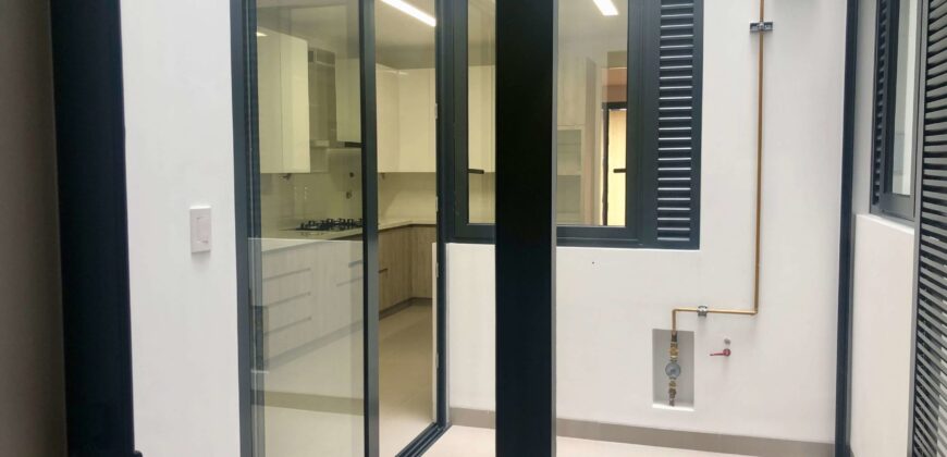 ESPECTACULAR DEPARTAMENTO DE ESTRENO EN PRIMER PISO CON TERRAZA Y JARDÍN