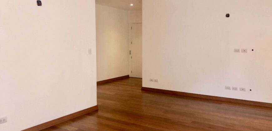 ESPECTACULAR DEPARTAMENTO DE ESTRENO EN PRIMER PISO CON TERRAZA Y JARDÍN