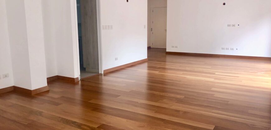 ESPECTACULAR DEPARTAMENTO DE ESTRENO EN PRIMER PISO CON TERRAZA Y JARDÍN