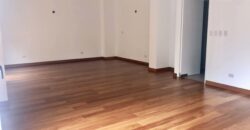 ESPECTACULAR DEPARTAMENTO DE ESTRENO EN PRIMER PISO CON TERRAZA Y JARDÍN