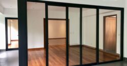 Se alquila moderno departamento frente a exclusivo parque en San Isidro