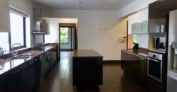 Se alquila moderno departamento frente a exclusivo parque en San Isidro