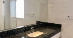 Se alquila moderno departamento frente a exclusivo parque en San Isidro