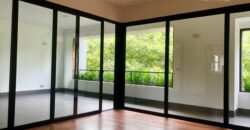 Se alquila moderno departamento frente a exclusivo parque en San Isidro