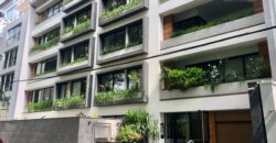 Se alquila moderno departamento frente a exclusivo parque en San Isidro