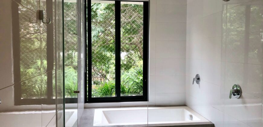 Se alquila moderno departamento frente a exclusivo parque en San Isidro