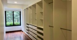 Se alquila moderno departamento frente a exclusivo parque en San Isidro