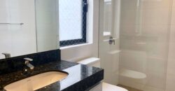 Se alquila moderno departamento frente a exclusivo parque en San Isidro