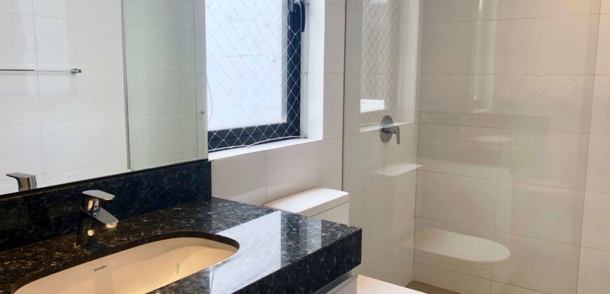 Se alquila moderno departamento frente a exclusivo parque en San Isidro