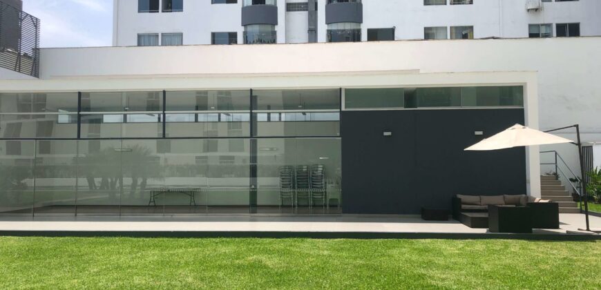 SE ALQUILA MODERNO DEPARTAMENTO EN CONDOMINIO CON LINDAS ÁREAS COMUNES