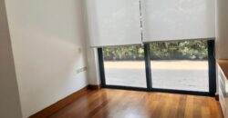MODERNO DEPARTAMENTO TIPO CASA EN 1ER PISO CON AMPLIA TERRAZA Y AREAS VERDES EN EL OLIVAR
