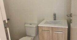 MODERNO DEPARTAMENTO TIPO CASA EN 1ER PISO CON AMPLIA TERRAZA Y AREAS VERDES EN EL OLIVAR