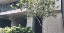 MODERNO DEPARTAMENTO TIPO CASA EN 1ER PISO CON AMPLIA TERRAZA Y AREAS VERDES EN EL OLIVAR