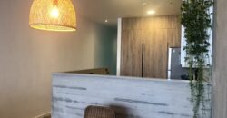 EXCLUSIVO DEPARTAMENTO MODERNAMENTE DECORADO ESTILO ÚNICO CON TERRAZA EN BARRANCO