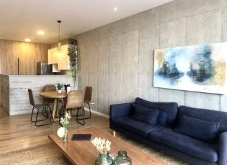 EXCLUSIVO DEPARTAMENTO MODERNAMENTE DECORADO ESTILO ÚNICO CON TERRAZA EN BARRANCO