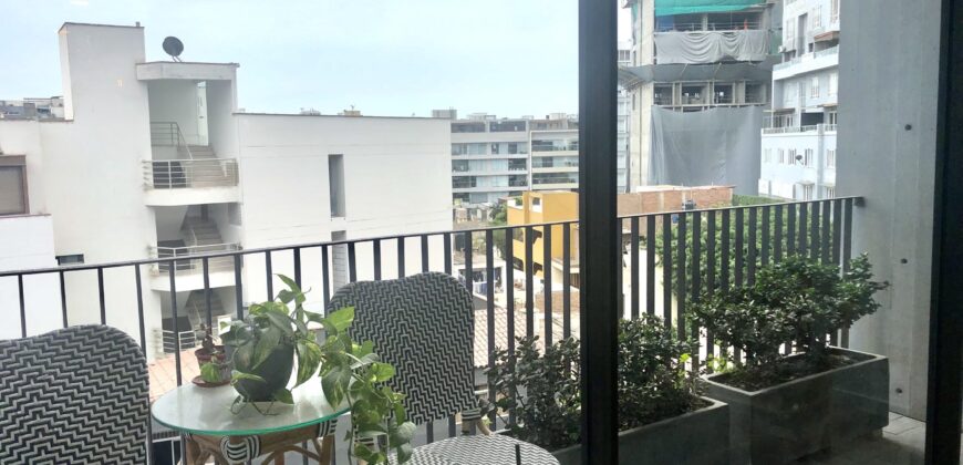 EXCLUSIVO DEPARTAMENTO MODERNAMENTE DECORADO ESTILO ÚNICO CON TERRAZA EN BARRANCO