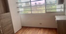 Se alquila moderno departamento remodelado con linda vista al Golf