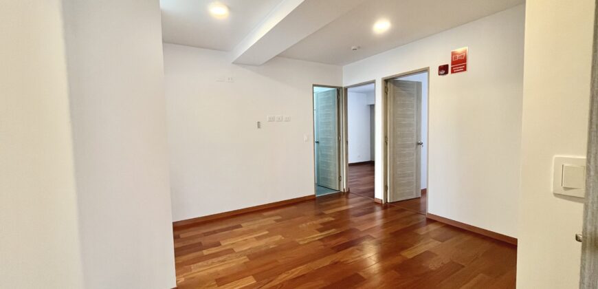 Venta de moderno departamento flat de estreno en San isidro con areas comunes