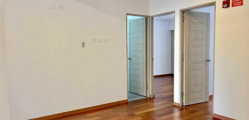 Venta de moderno departamento flat de estreno en San isidro con areas comunes