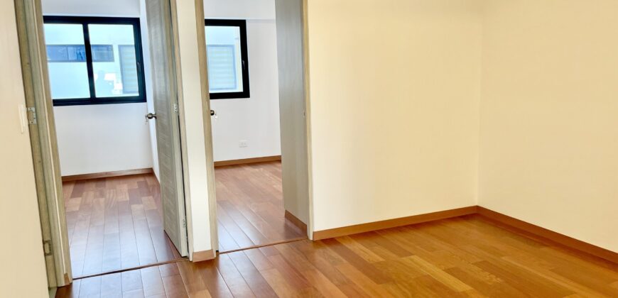 Venta de moderno departamento flat de estreno en San isidro con areas comunes