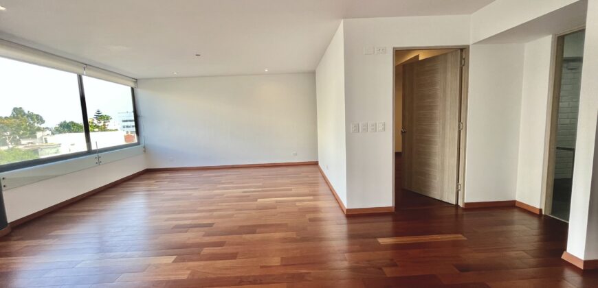 Venta de moderno departamento flat de estreno en San isidro con areas comunes