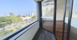 Venta de moderno departamento flat de estreno en San isidro con areas comunes