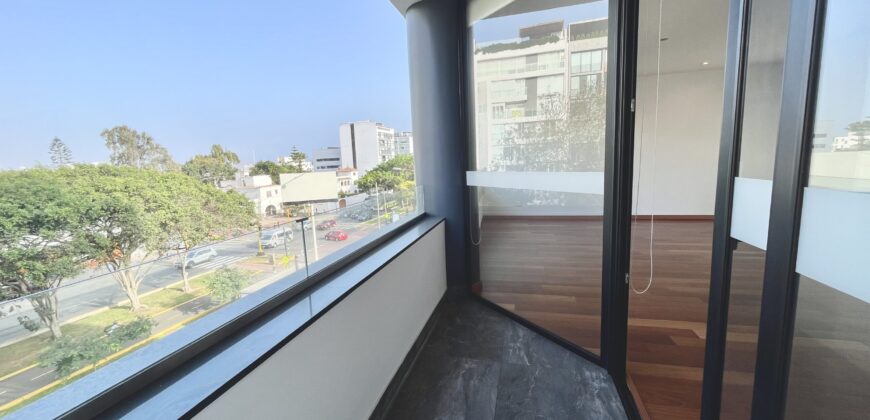 Venta de moderno departamento flat de estreno en San isidro con areas comunes