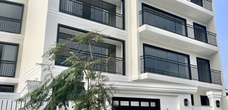 Moderno departamento en venta frente a exclusivo parque en San Isidro