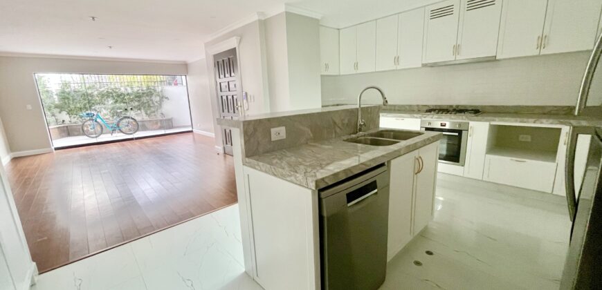 Moderno departamento estreno en 1er piso con terraza frente a parque