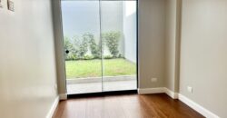 Moderno departamento estreno en 1er piso con terraza frente a parque