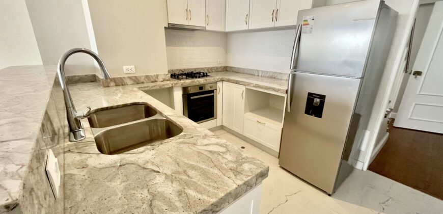Moderno departamento en venta frente a exclusivo parque en San Isidro