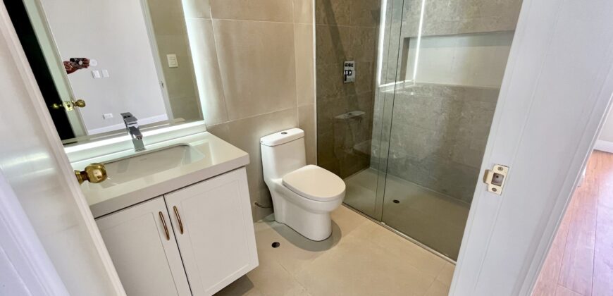 Moderno departamento en venta frente a exclusivo parque en San Isidro