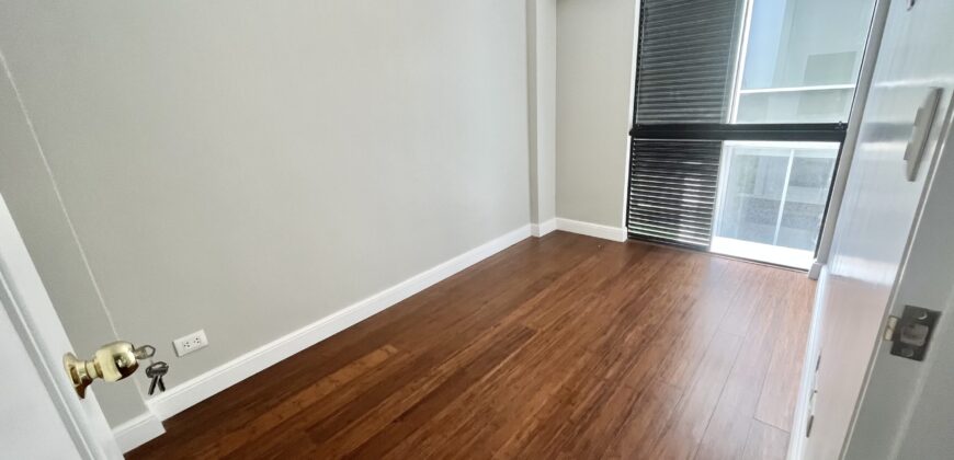 Moderno departamento en venta frente a exclusivo parque en San Isidro