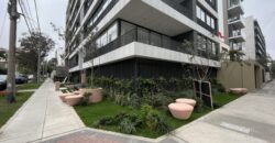 Venta moderno departamento en 1er piso con terraza de estreno en Mirasidro