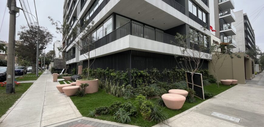 Venta moderno departamento en 1er piso con terraza de estreno en Mirasidro