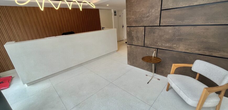 Venta moderno departamento en 1er piso con terraza de estreno en Mirasidro