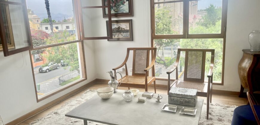 Encantador Departamento Colonial Barranco: Estilo Único Vistas Espectaculares