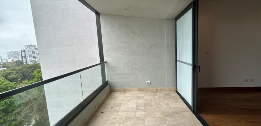 Venta de Moderno Departamento Estreno con Terraza con Vista a Parque