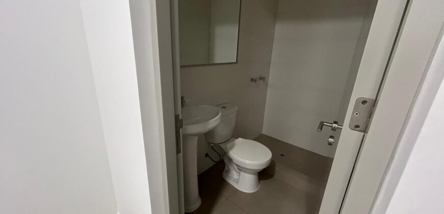 Venta de Moderno Departamento Estreno con Terraza con Vista a Parque