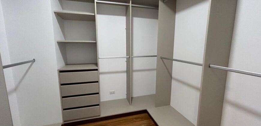 Venta de Moderno Departamento Estreno con Terraza con Vista a Parque