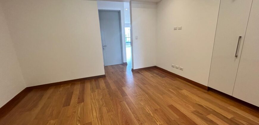 Venta de Moderno Departamento Estreno con Terraza con Vista a Parque