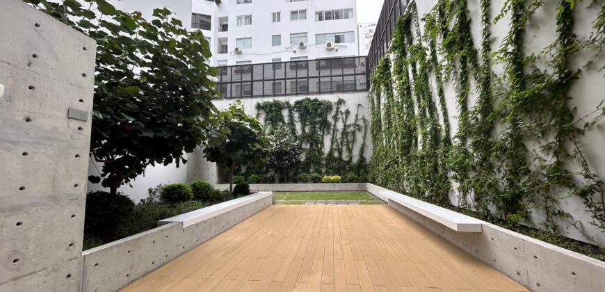 Venta de Moderno Departamento Estreno con Terraza con Vista a Parque