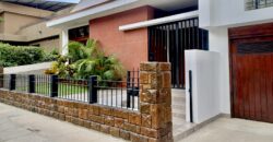 Venta/Alquiler bonita casa en Piura frente a parque! Super ubicacion!