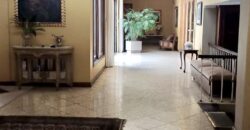 Venta/Alquiler bonita casa en Piura frente a parque! Super ubicacion!
