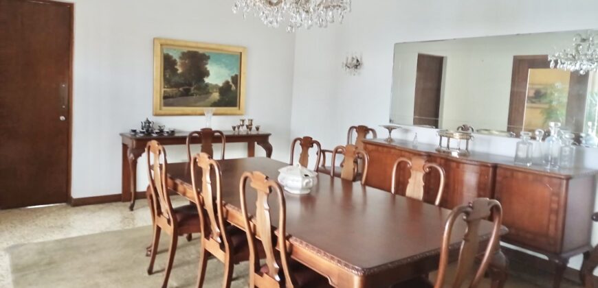Venta/Alquiler bonita casa en Piura frente a parque! Super ubicacion!