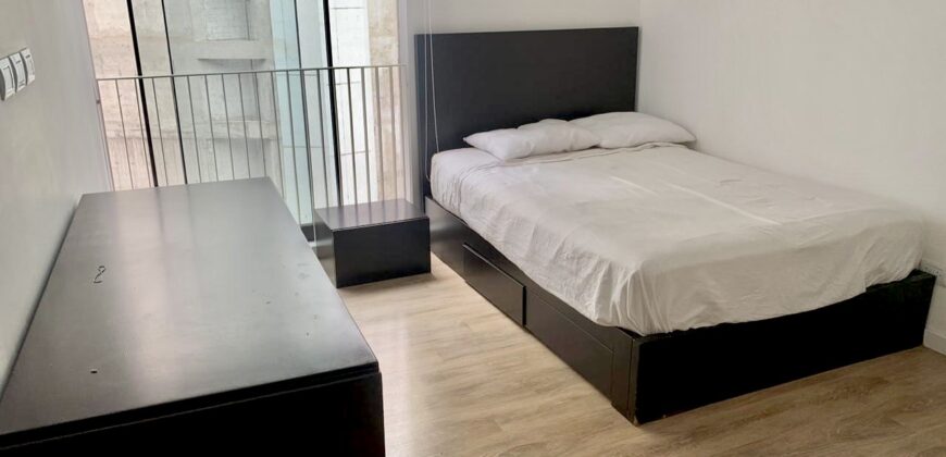 Se alquila moderno departamento amoblado con balcon en Barranco cerca a parque y malecon