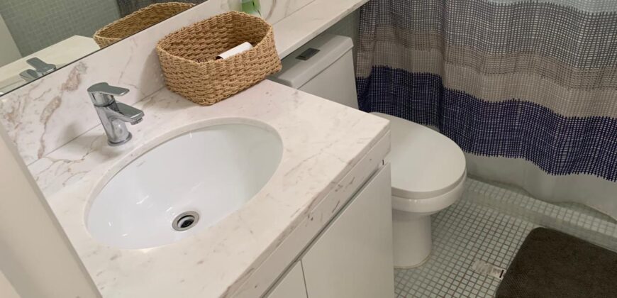 Se alquila moderno departamento amoblado con balcon en Barranco cerca a parque y malecon