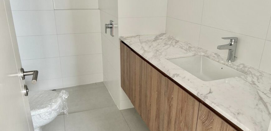 Venta de Moderno Departamento de Estreno con Terraza en San Isidro